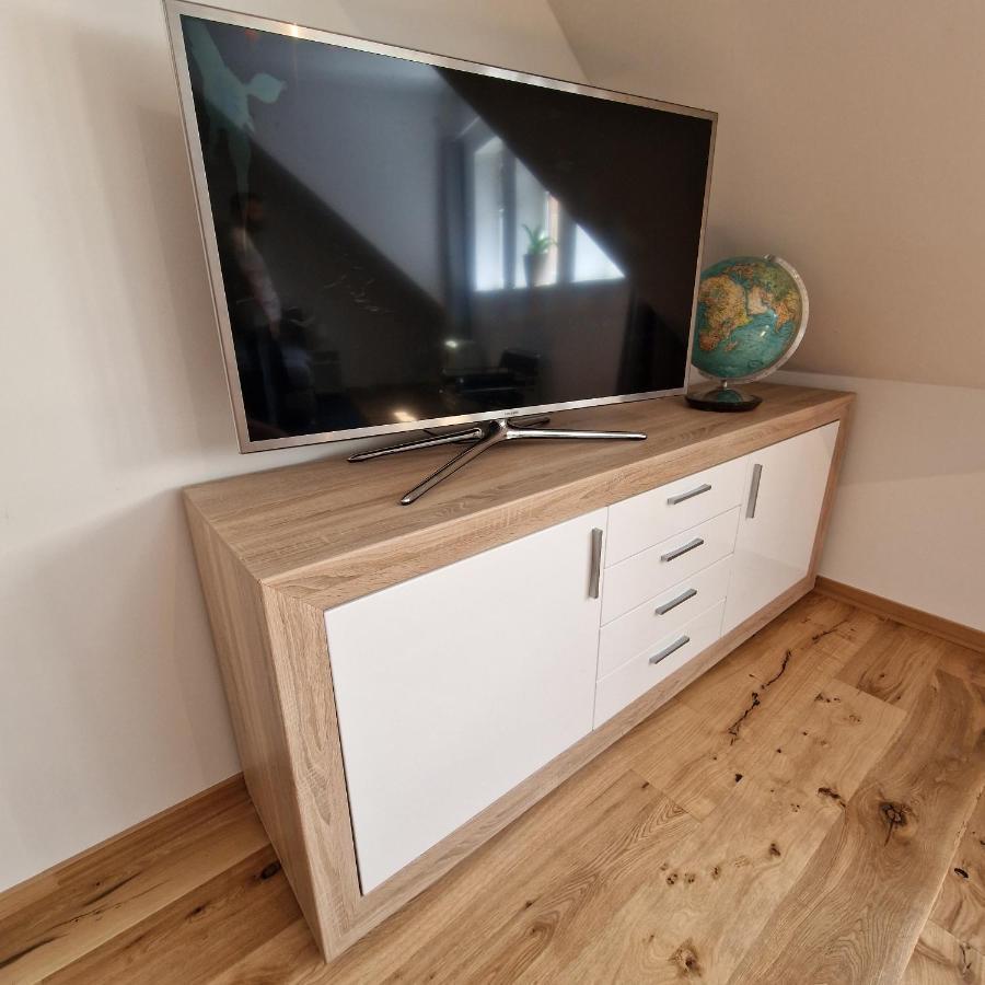 Apartment Mit Parkblick & Massagestuhl Leipzig Eksteriør billede